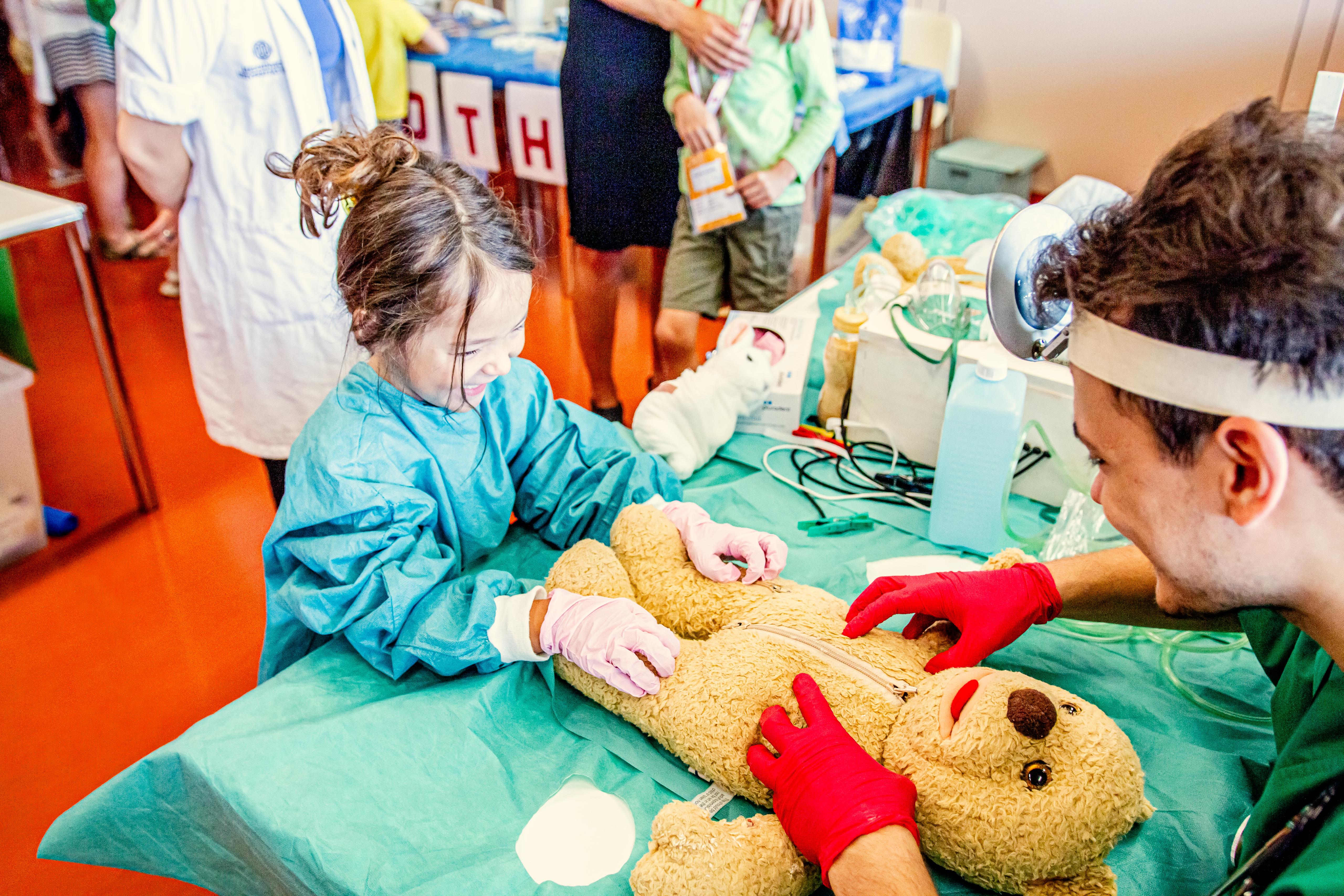 Teddybärkrankenhaus in Schulen